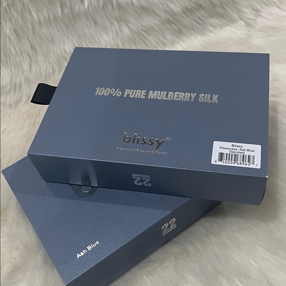 NEW Blissy Silk Pillowcase - 100% Pure Mulberry Silk - Picture 9 of 9